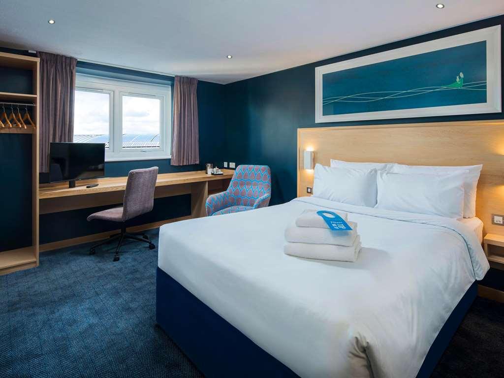 Travelodge Cambridge Central Номер фото