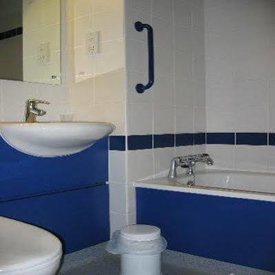 Travelodge Cambridge Central Экстерьер фото